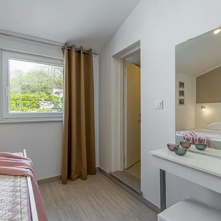 Prenc Holiday home Sveti Petar u Sumi
