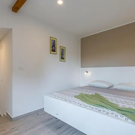 Holiday home Prenc Sveti Petar u Sumi